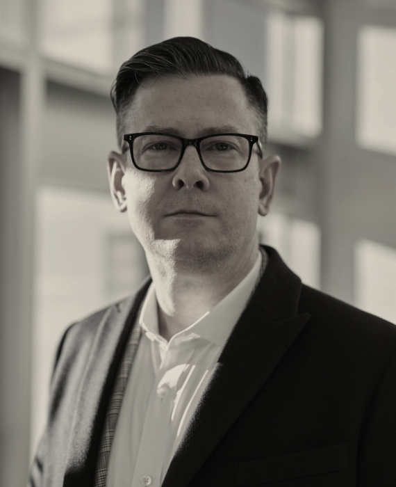 pexels-linkedin-2